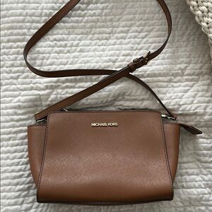 Michael Kors Crossbody